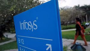  Infosys News: టెక్కీలకు దిమ్మతిరిగే షాక్.. వేరియబుల్ పే లో భారీ కోత విధింపు..