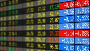 Stock Market: సూపర్ లాభాల్లో దేశీయ స్టాక్ మార్కెట్లు.. వాటికోసం ఇన్వెస్టర్ల వెయిటింగ్..
