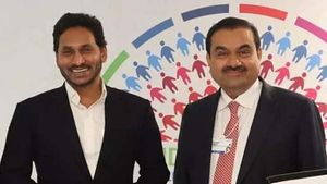 Adani News: విశాఖలో అదానీ డేటా సెంటర్.. శంకుస్థాపన చేయనున్న సీఎం జగన్..