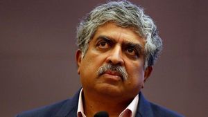 Infosys సహ-వ్యవస్థాపకుడి దాతృత్వం.. నందన్ నీలేకని రూ.315 కోట్లు విరాళం.. 