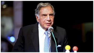 Tata: రతన్ టాటా అకౌంట్‌లో మరో అవార్డ్.. తొలి అవార్డు ఇచ్చి గౌరవించిన ప్రభుత్వం