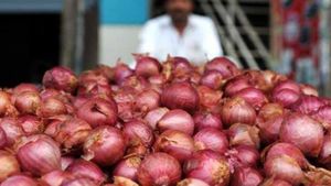 Onion Prices: రోజురోజుకూ ఉల్లి ధర పైపైకి.. సరిపోని కేంద్రం చర్యలు.. నార్త్ ఇండియాలో..