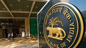 RBI News: ఈరోజు ప్రారంభమైన మానిటరీ సమావేశాలు.. రిజర్వు బ్యాంక్ వడ్డీ పెంచుతుందా..?