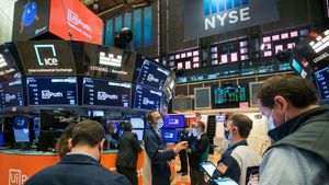 US Stock Market: భారీ నష్టాల్లో యూఎస్ మార్కెట్లు.. వడ్డీ రేట్ల పెంపు భయమేనా.. 