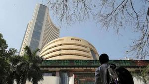 Market Crash: భారీ నష్టాల్లో ముగిసిన స్టాక్ మార్కెట్లు.. అమ్మకాల ఉధృతితో కుప్పకూలి.. 