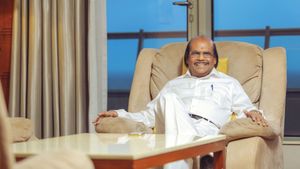 Success Story: రూ.5,000 అప్పుతో మెుదలైన ప్రయాణం.. కోట్లకు పడగలెత్తిన వ్యాపారి..