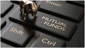 Small Cap Mutual Funds: స్మాల్ క్యాప్ మ్యూచువల్ ఫండ్లలో పెట్టుబడి పెడుతున్నారా..!