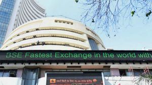 Stock Market: భారీ నష్టాల్లో మెుదలైన మార్కెట్లు.. అమెరికా మార్కెట్ల నష్టాలతో..