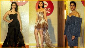 Jio World Plaza: నేడే అంబానీ జియో వరల్డ్ ప్లాజా ప్రారంభం.. సందడి చేసిన బాలీవుడ్ తారలు..