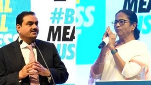 Adani News: అదానీకి దిమ్మతిరిగే షాక్ ఇచ్చిన మమతా బెనర్జీ.. బిజినెస్ సమ్మిట్ వేదికగా కీలక ప్రకటన
