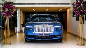 Rolls Royce: చెన్నైలో రోల్స్ రాయిస్ స్పెక్టర్.. అఫీషియల్ లాంచ్‌కి ముందే డెలివరీ.. ఫీచర్స్ అదుర్స్