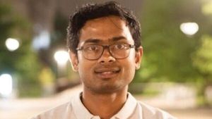 Success Story: బీహార్ రైతు బిడ్డ ఘనత.. 13 ఏళ్లకే IIT ర్యాంక్, 24 ఏళ్లకే ఆపిల్‌లో జాబ్