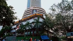 Stock Market: ఇన్వెస్టర్లను ముంచిన ఐటీ షేర్లు.. నష్టపోయిన Sensex, Nifty..