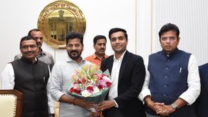 Telanganaలో పెట్టుబడులకు అదానీ గ్రూప్ సిద్ధం.. సీఎం రేవంత్‌తో చర్చలు..