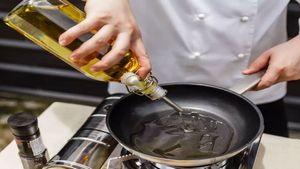 Cooking Oil: ప్రజలకు శుభవార్త.. వంటనూనె ధరలు తగ్గించాలని కేంద్రం ఆదేశం..