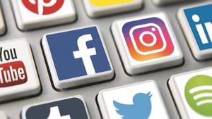 Viral post: 43 లక్షల జీతం.. నాలుగు పూటల భోజనం కోసం కక్కుర్తి.. సోషల్ మీడియాలో వైరల్ పోస్ట్