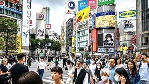 Japan: ఆర్థిక మాద్యంలోకి జపాన్.. నాలుగో స్థానానికి పడిపోయిన ఆర్థిక వ్యవస్థ.. 
