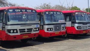 RTC News: కర్ణాటక ఆర్టీసీ కిల్లింగ్ ప్లాన్.. పాత బస్సులతో కొత్త బిజినెస్