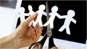 Layoffs News: ఉద్యోగి తలరాత మార్చి ఒక్క మెసేజ్‌.. సోషల్‌ మీడియాలో వైరల్.. దిగ్గజ టెక్ కంపెనీ కూడా..