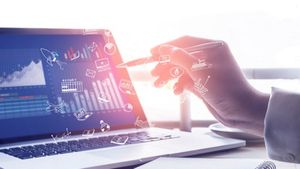 IT And Financial: ఆ రెండు సెక్టర్లలో మంచి అవకాశం ఉంది..!