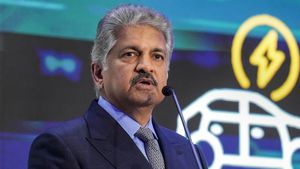 Hyderabad: తల్లి కోరిక తీర్చిన ఆనంద్ మహీంద్రా.. 4000 మంది విద్యార్థుల కోసం హైదరాబాదులో..
