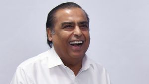 Ambani News: అంబానీ చేతికి ఆ మీడియా సంస్థ వాటాలు.. అప్పర్ సర్క్యూట్లో స్టాక్ లాక్..