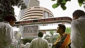 Stock Market: లాభాల్లో ముగిసిన మార్కెట్లు.. ఐటీ సంక్షోభం నుంచి తేరుకున్న సూచీలు..