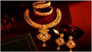 Gold Rate: రూ.75 వేలకు చేరువలో బంగారం.. ఆదివారం షాపింగ్ ముందు రేట్లివే..