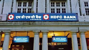 HDFC: హెచ్‍డీఎఫ్‍సీ ర్యాలీ ప్రారంభం.. ఇప్పుడు కొనుగోలు చేయవచ్చా..!