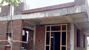 Real Estate News: గృహ కొనుగోలుదార్లకు పిడుగులాంటి వార్త.. ఇలా అయితే కష్టమే మరి..