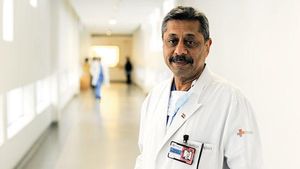 Naresh Trehan: బిలియనీర్ డాక్టర్.. ఫోర్బ్స్ ప్రపంచ కుభేరుల జాబితాలో చోటు.. సూపర్ బాస్..!!