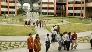 IT News: రిక్రూట్మెంట్ రూటు మార్చిన ఇన్ఫోసిస్.. టాటా Elxsi న్యూ హైరింగ్..