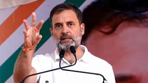 Job Market: ఐఐటీల్లో చదివినా NO జాబ్స్.. రంగంలోకి రాహుల్ గాంధీ..