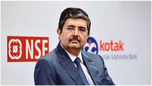Uday Kotak: కోటక్ బ్యాంక్ స్టాక్ క్రాష్.. పాపం ఉదయ్ కోటక్.. ఎంత నష్టపోయారంటే..