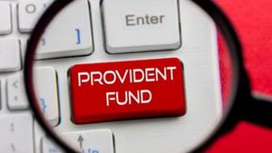 EPF News: తరచుగా ఉద్యోగాలు మారుతున్నారా? UAN నంబర్లో అనేక EPF ఖాతాలు కలిపేయండిలా..