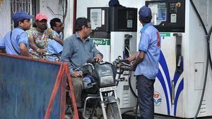 Traffic Challan: పెట్రోల్ బంక్‌కు వెళ్లే వాహనాలకు రూ.10,000 ఫైన్.. ఎందుకంటే..?