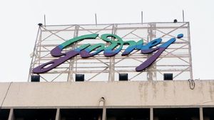 Godrej News: రెండుగా చీలిపోయిన గోద్రెజ్ గ్రూప్.. 127 ఏళ్ల తర్వాత సంచలనం..