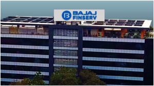IPO News: బజాజ్ గ్రూప్ నుంచి రూ.7000 కోట్ల కొత్త ఐపీవో.. బెట్టింగ్‌కి రెఢీనా..?