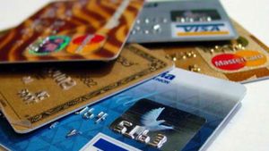 Credit Cards: క్రెడిట్ కార్డ్ వినియోగదారులపై కొత్త ఛార్జీలు..అలా చేస్తే 1% కట్టాల్సిందేనన్న బ్యాంకింగ్ దిగ్గజం