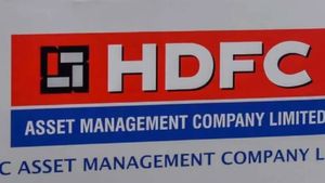 HDFC AMC: భారీగా డివిడెండ్ ప్రకటించిన కంపెనీ.. 