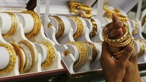 Gold Rate: పసిడి ప్రియులపై బాంబు.. షాకింగ్., ఒక్కరోజే రూ.7,700 పెరిగిన గోల్డ్ రేటు.. 