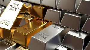Gold & Silver Rate: గోల్డ్ సిల్వర్ ప్రియలకు పెద్ద ఊరట.. ఏపీ, తెలంగాణలో ధరలివే.. 