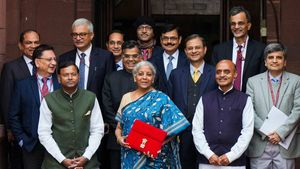 Budget 2024: నిర్మలమ్మ బృందంలో కీలకమైన 6 మంది? పూర్తి వివరాలు