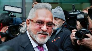 Vijay Mallya: పరారీలో ఉన్న విజయ్ మాల్యాకు పెరిగిన కష్టాలు.. సెబీ కఠిన ఆంక్షలు