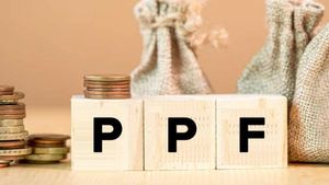 PPF: నెలకు రూ.5 వేలు కడితే రూ. 16,27,284  వస్తాయి..!
