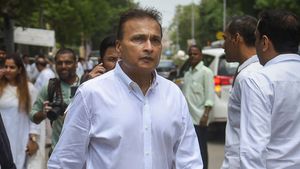 Anil Ambani: సరికొత్త వ్యాపారంలోకి అనిల్ అంబానీ.. అన్నతో పోటీకి సిద్ధంగా..