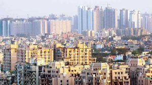 Hyderabad Realty: కుప్పకూలిన హైదరాబాద్ రియల్టీ.. ఇల్లు కొనాలా వద్దా..!!