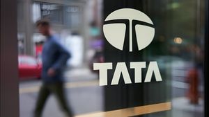 Tata Group: టాటా సన్స్ ఛైర్మన్ సంచలన ప్రకటన.. ఐదేళ్లలో 5 లక్షల జాబ్స్.. 