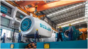 Suzlon Stock: సంక్షోభంలో సుజ్లాన్ ఎనర్జీ స్టాక్.. వరుస నోటీసులు, మీరూ ఇన్వెస్ట్ చేశారా .?