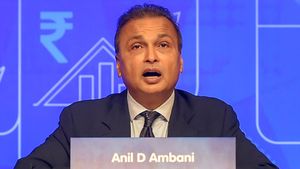 Anil Ambani: అనిల్ అంబానీకి కొత్త కష్టాలు.. ఆయన కంపెనీపై సెబీ పెనాల్టీ..